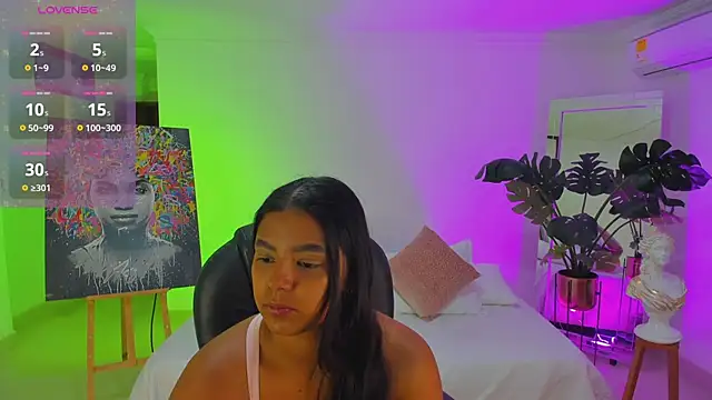 JANYLOVE   online show from April 7, 2026, 10:50 am