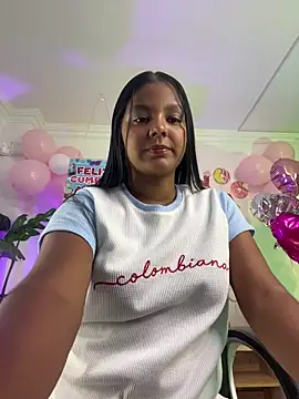 Snapshot of JANYLOVE__ chatting on June 18, 2026, 11:04 am JANYLOVE online show from June 18, 2026, 11:04 am