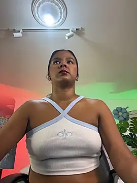 Snapshot of JANYLOVE__ chatting on July 25, 2026, 10:43 am JANYLOVE online show from July 25, 2026, 10:43 am