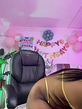 Snapshot of JANYLOVE__ chatting on June 24, 2026, 11:09 am JANYLOVE online show from June 24, 2026, 11:09 am