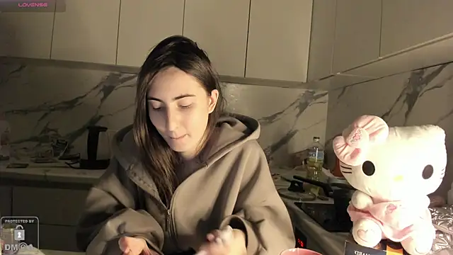 Ayesha Thebestt online show from February 2, 2026, 5:01 pm