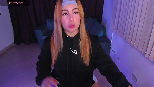 Snapshot of SusyAmis chatting on November 15, 2025, 3:21 am SusyAmis online show from November 15, 2025, 3:21 am