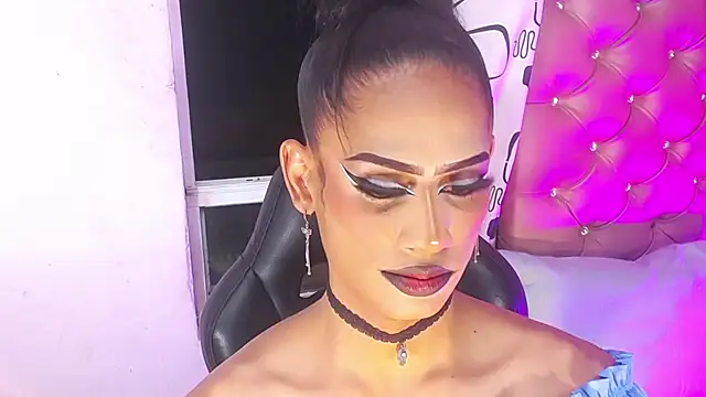 Snapshot of Aslhy_Goddessx chatting on October 19, 2025, 3:31 am Aslhy Goddessx online show from October 19, 2025, 3:31 am