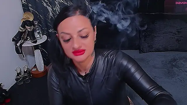VixenSelena online show from April 23, 2026, 4:08 am