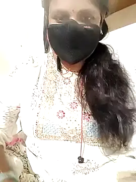 Snapshot of Cute_Ruhi99 chatting on October 26, 2025, 9:31 am Cute Ruhi99 online show from October 26, 2025, 9:31 am