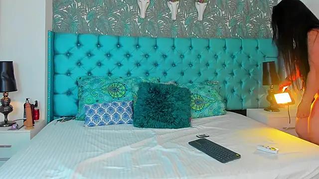 PariisRoa online show from January 9, 2026, 8:16 pm