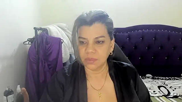 vikyadams online show from March 19, 2026, 5:40 am