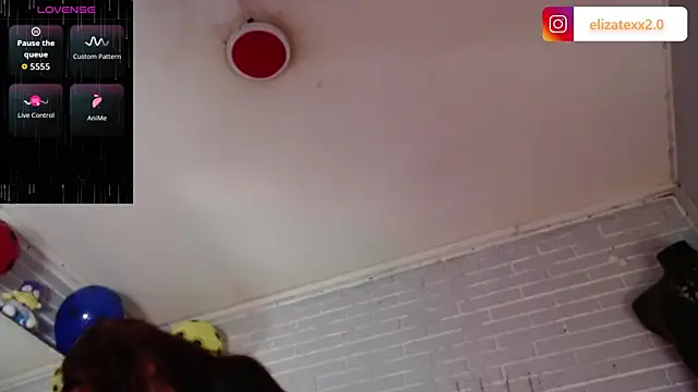 Snapshot of elizatexx chatting on June 19, 2026, 7:09 pm elizatexx online show from June 19, 2026, 7:09 pm
