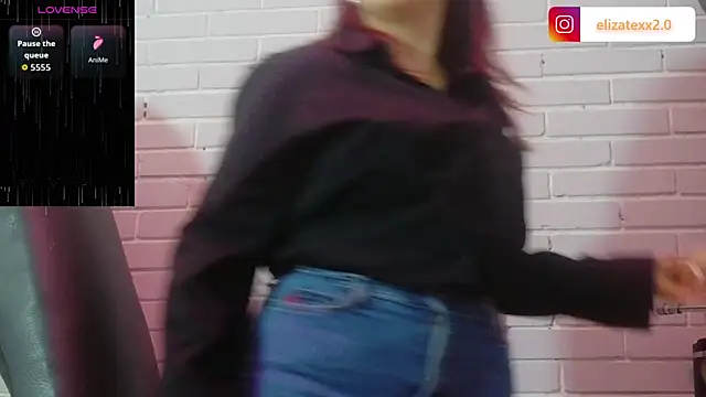 elizatexx online show from May 7, 2026, 7:06 pm