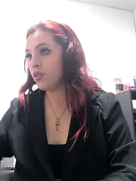 elizatexx online show from April 27, 2026, 11:25 pm