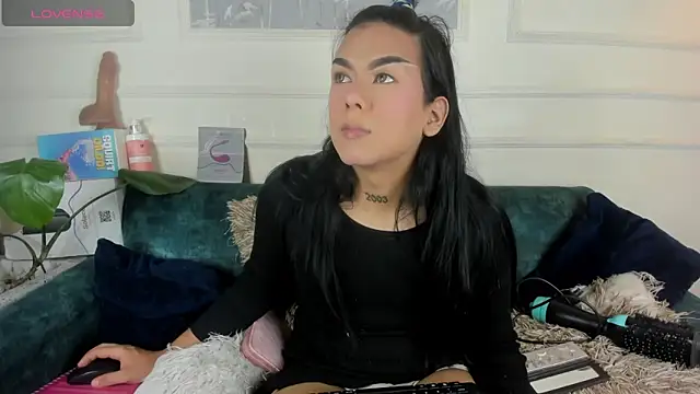 Snapshot of yossi_peach_cute chatting on April 8, 2026, 4:03 am yossi peach cute online show from April 8, 2026, 4:03 am