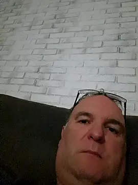 Snapshot of Pokoyop chatting on July 2, 2026, 9:32 pm Pokoyop online show from July 2, 2026, 9:32 pm
