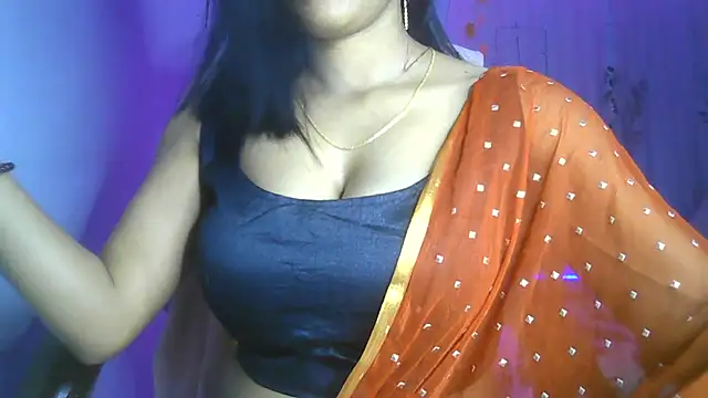Queenhimanshi online show from February 23, 2025, 5:07 pm