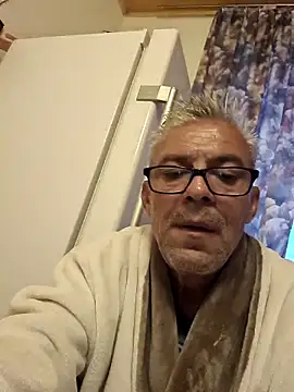 Picolo4111 online show from October 5, 2025, 5:42 am