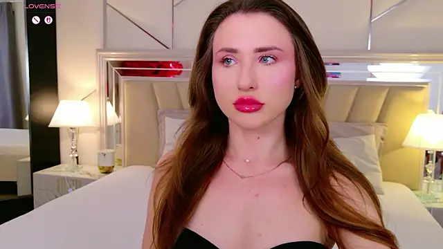 Jullia Carter online show from February 17, 2026, 6:22 am