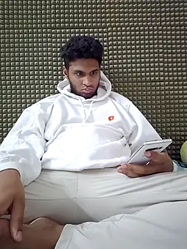 mykecockslong online show from October 27, 2025, 12:06 pm