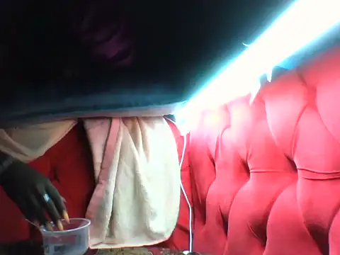 Princess Tamara online show from November 22, 2025, 5:34 pm