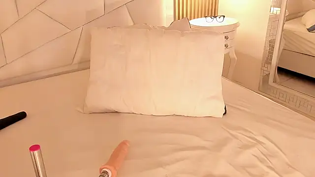 Snapshot of belacampbell chatting on December 16, 2025, 6:50 am belacampbell online show from December 16, 2025, 6:50 am