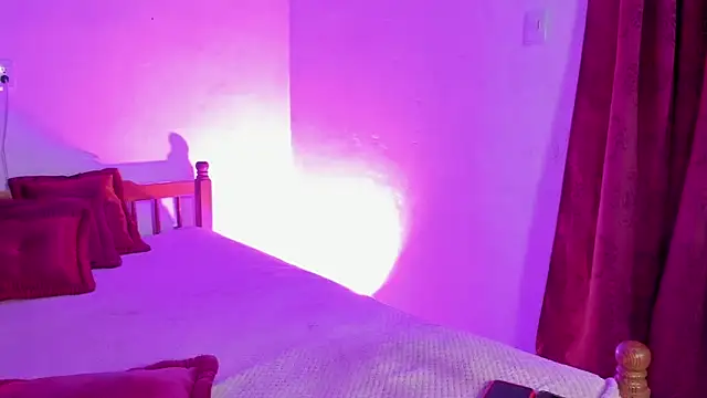 Ivanna18 x online show from March 6, 2026, 4:07 am