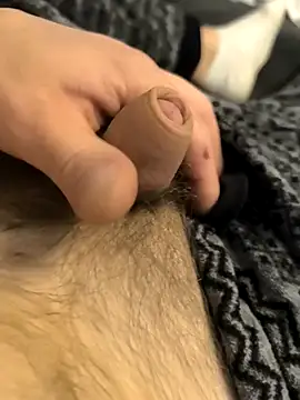 Snapshot of AttractiveSilk5 chatting on March 29, 2026, 5:42 am AttractiveSilk5 online show from March 29, 2026, 5:42 am