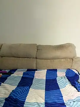 Snapshot of Rose_berry chatting on March 15, 2026, 6:37 pm Rose berry online show from March 15, 2026, 6:37 pm