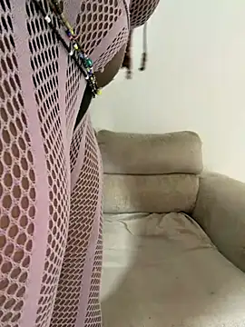 Snapshot of Rose_berry chatting on February 17, 2026, 6:33 am Rose berry online show from February 17, 2026, 6:33 am