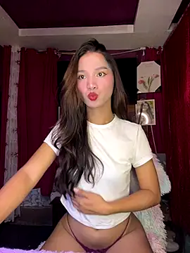 Snapshot of Ur_dreamgurl05 chatting on December 19, 2025, 3:03 pm Ur dreamgurl05 online show from December 19, 2025, 3:03 pm