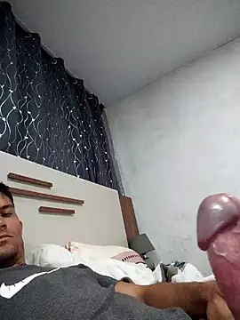 Snapshot of 719610 chatting on November 11, 2025, 3:18 pm 719610 online show from November 11, 2025, 3:18 pm