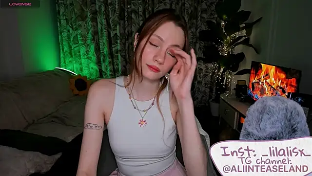 Alyssa Smitt online show from July 6, 2026, 1:12 am