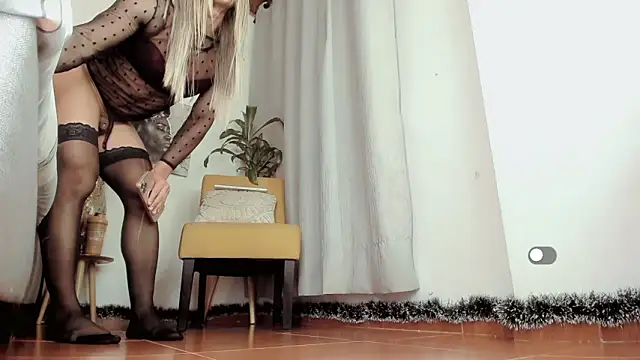 Snapshot of stefany_sexy_ chatting on March 8, 2026, 3:10 am stefany sexy online show from March 8, 2026, 3:10 am