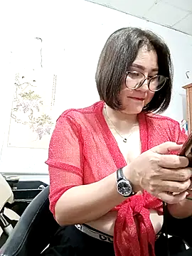 Snapshot of Rose_DiDi chatting on May 13, 2026, 4:47 pm Rose DiDi online show from May 13, 2026, 4:47 pm