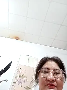 Snapshot of Rose_DiDi chatting on May 19, 2026, 6:04 pm Rose DiDi online show from May 19, 2026, 6:04 pm