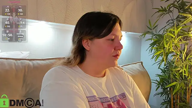 Snapshot of Ruth_Oliver chatting on July 24, 2026, 1:12 am Ruth Oliver online show from July 24, 2026, 1:12 am