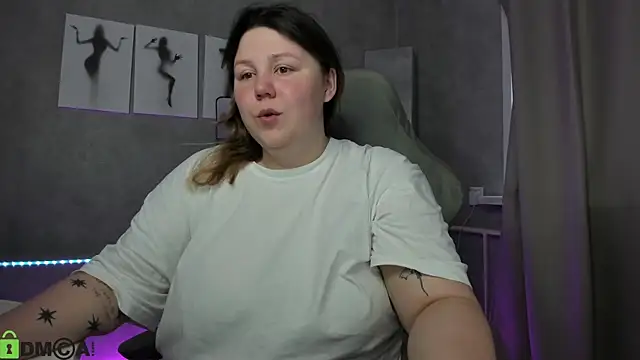 Snapshot of Ruth_Oliver chatting on July 23, 2026, 1:08 am Ruth Oliver online show from July 23, 2026, 1:08 am