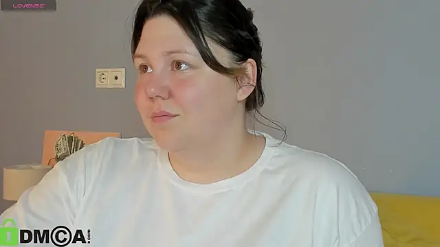Snapshot of Ruth_Oliver chatting on July 25, 2026, 1:13 am Ruth Oliver online show from July 25, 2026, 1:13 am