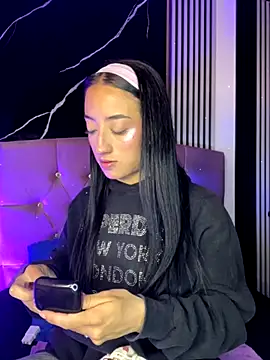 Snapshot of Ady_18 chatting on November 16, 2025, 7:07 pm Ady 18 online show from November 16, 2025, 7:07 pm