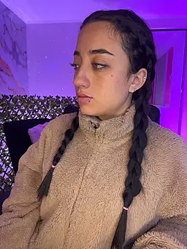 Snapshot of Ady_18 chatting on March 10, 2026, 1:37 pm Ady 18 online show from March 10, 2026, 1:37 pm