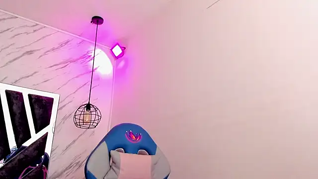 Snapshot of Queen_perla_ chatting on November 5, 2025, 11:57 am Queen perla online show from November 5, 2025, 11:57 am