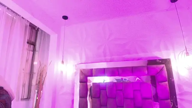 Snapshot of Queen_perla_ chatting on June 15, 2026, 12:27 pm Queen perla online show from June 15, 2026, 12:27 pm