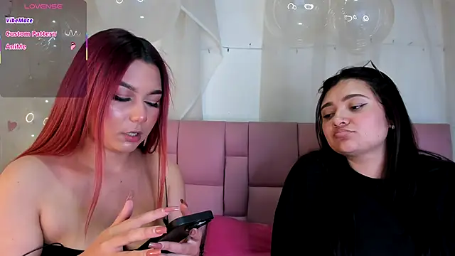 Snapshot of samantha-black chatting on October 20, 2025, 8:09 pm samantha-black online show from October 20, 2025, 8:09 pm