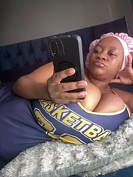 Snapshot of Chubbykarisma27 chatting on February 10, 2026, 9:08 am Chubbykarisma27 online show from February 10, 2026, 9:08 am