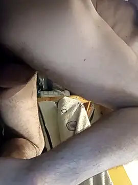 AquaticMovement74 online show from September 25, 2025, 4:57 pm