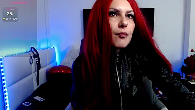 EvelynQueenn online show from March 12, 2025, 5:24 am
