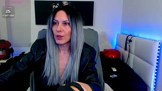 EvelynQueenn online show from February 27, 2025, 6:46 am