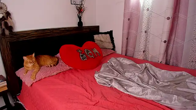 Snapshot of _Selene_1111 chatting on February 14, 2025, 7:44 pm Selene 1111 online show from February 14, 2025, 7:44 pm