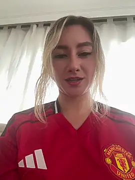 MaryDeniro online show from February 1, 2026, 4:49 pm