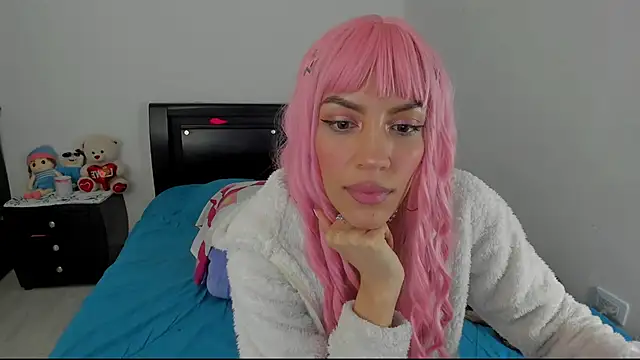 Snapshot of Katty_nekane chatting on March 5, 2025, 12:16 am Katty nekane online show from March 5, 2025, 12:16 am