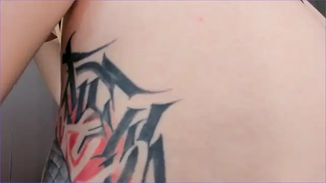 Snapshot of Vanessa_Verona chatting on March 16, 2026, 5:44 am Vanessa Verona online show from March 16, 2026, 5:44 am