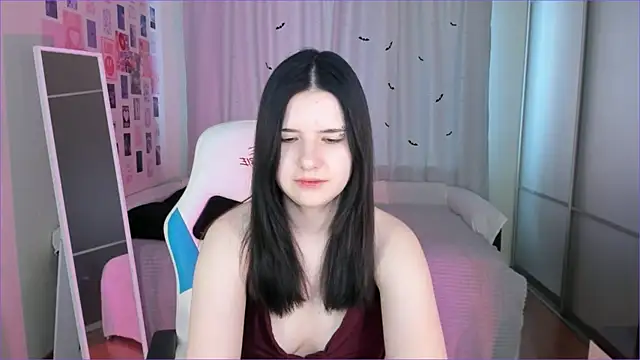 Vanessa Verona online show from May 3, 2026, 5:23 am
