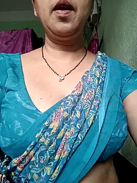 Snapshot of Rosy-B chatting on October 16, 2025, 12:41 am Rosy-B online show from October 16, 2025, 12:41 am